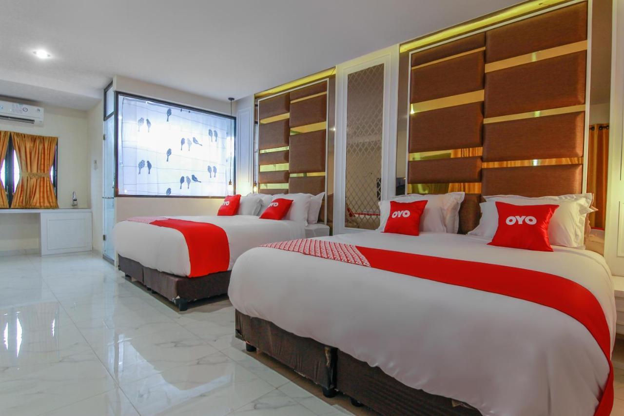Capital O 3476 Millenium Inn Медан Екстериор снимка